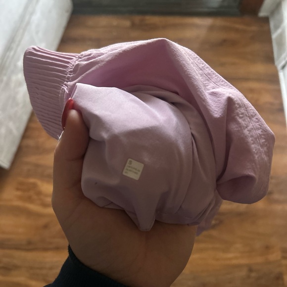 Women's Lululemon Stretch Woven Shorts - Picture 3 of 5